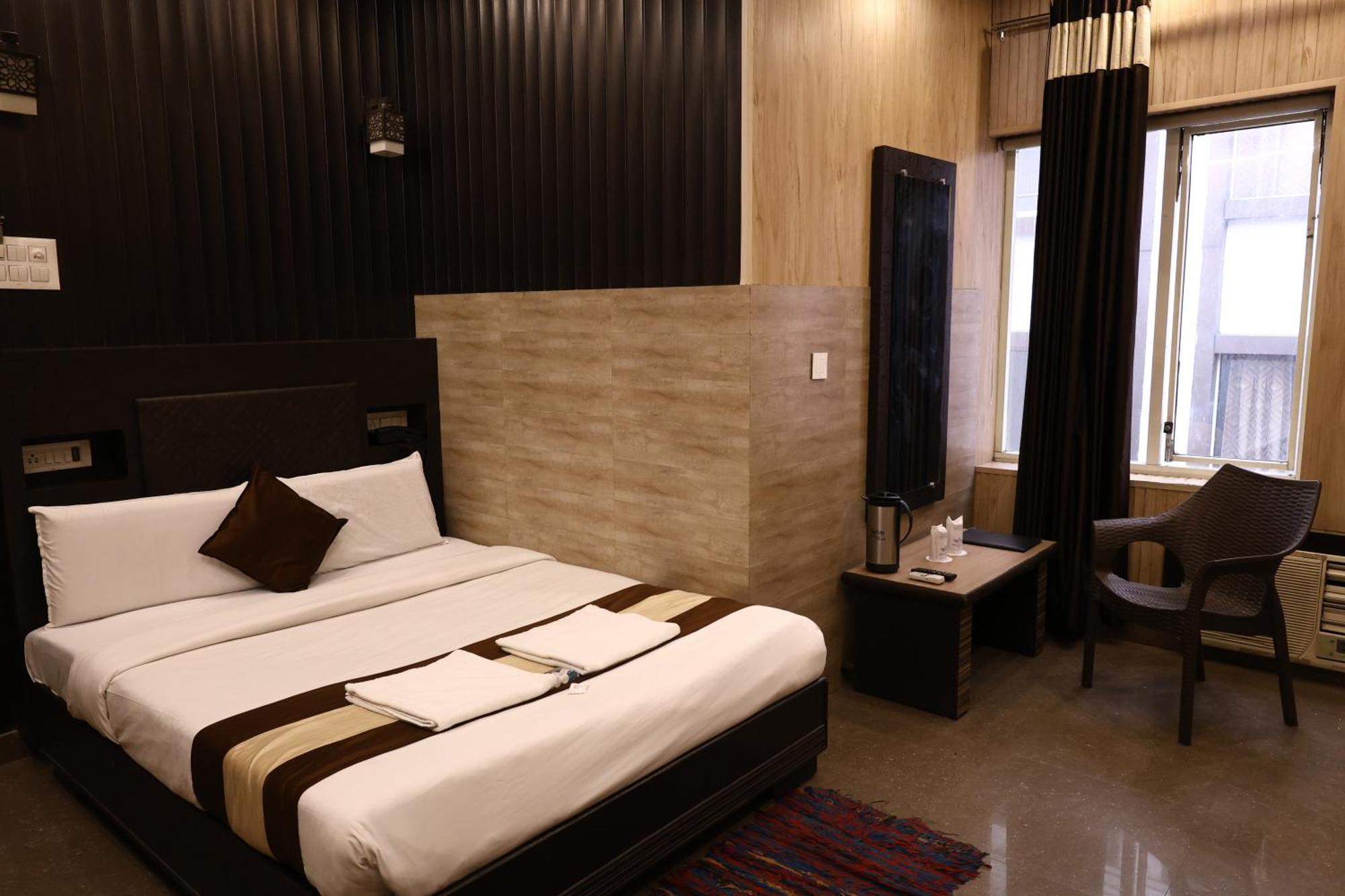 Hotel Pardesi הרידוואר מראה חיצוני תמונה