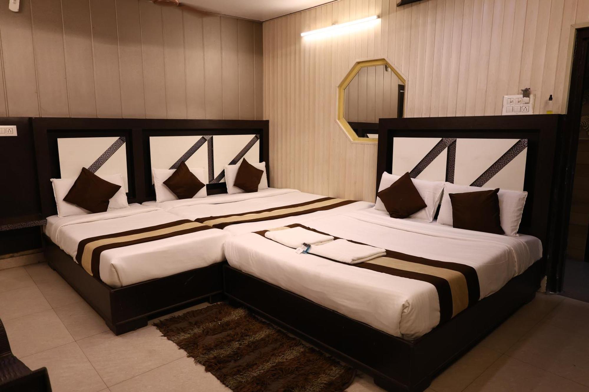 Hotel Pardesi הרידוואר מראה חיצוני תמונה