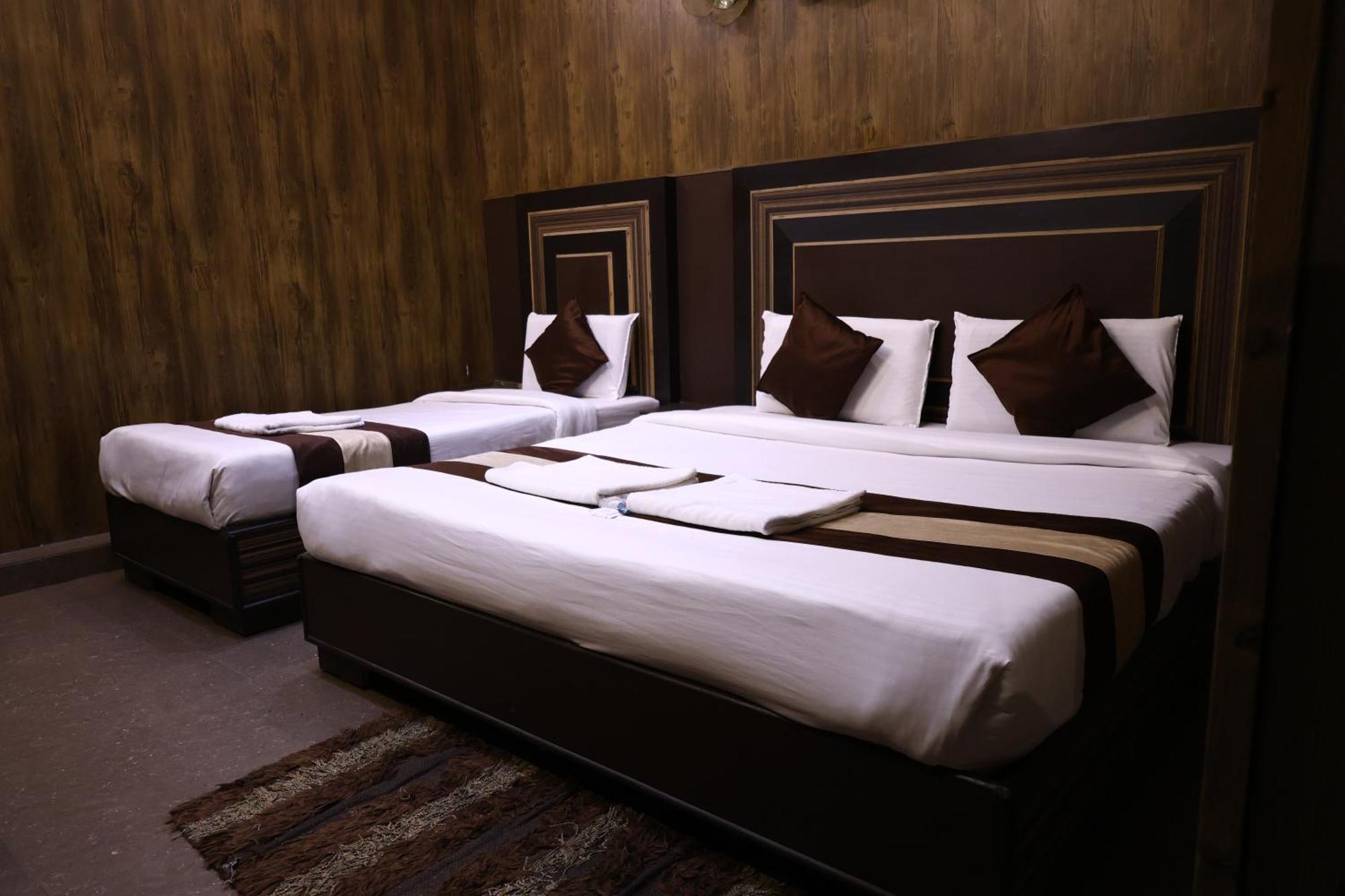 Hotel Pardesi הרידוואר מראה חיצוני תמונה