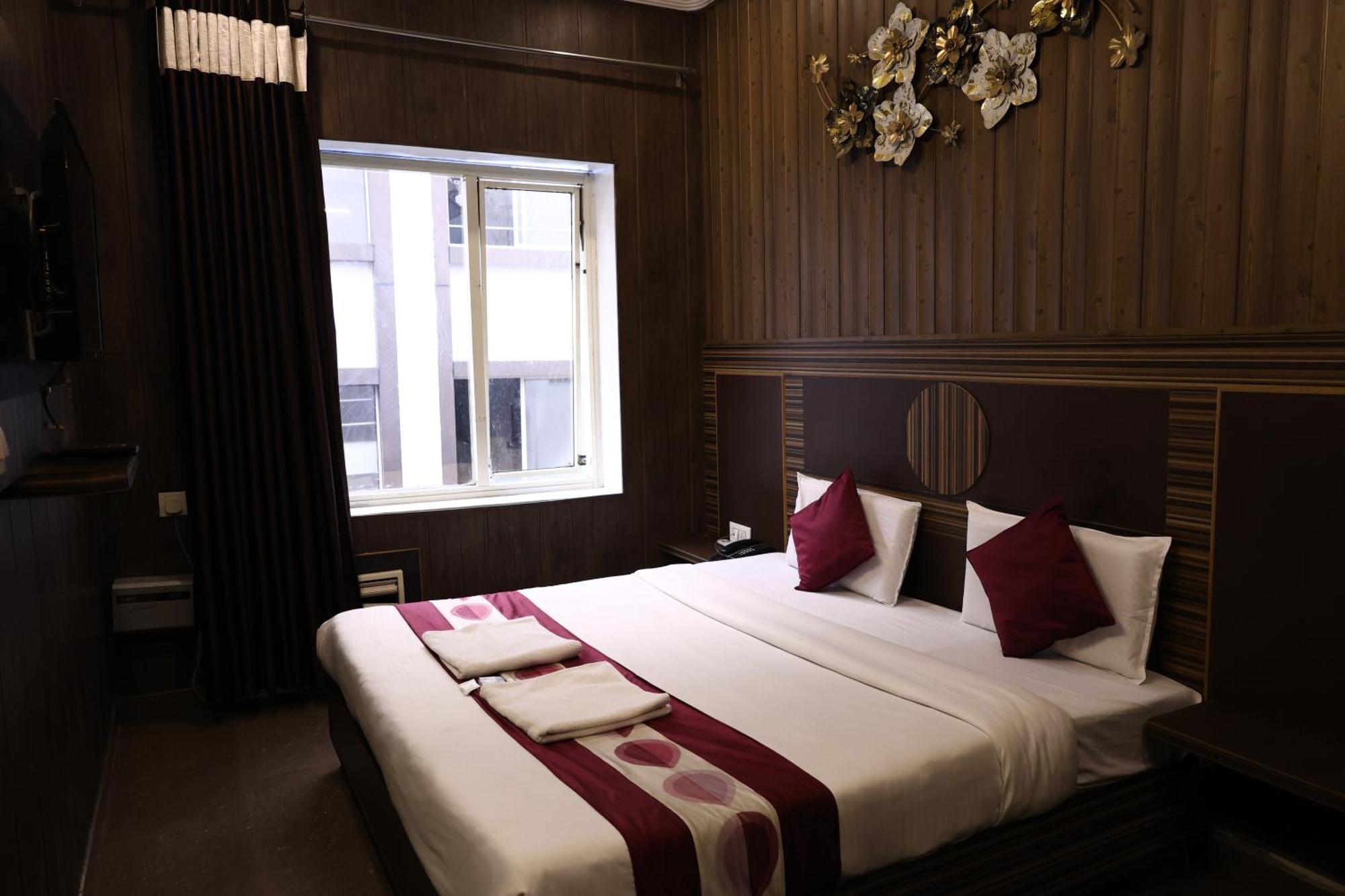 Hotel Pardesi הרידוואר מראה חיצוני תמונה