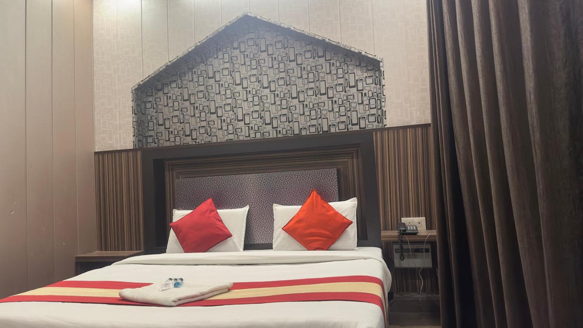Hotel Pardesi הרידוואר חדר תמונה