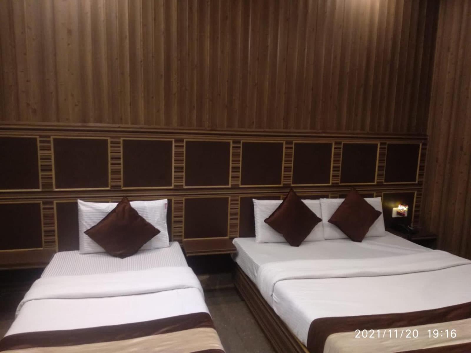 Hotel Pardesi הרידוואר מראה חיצוני תמונה