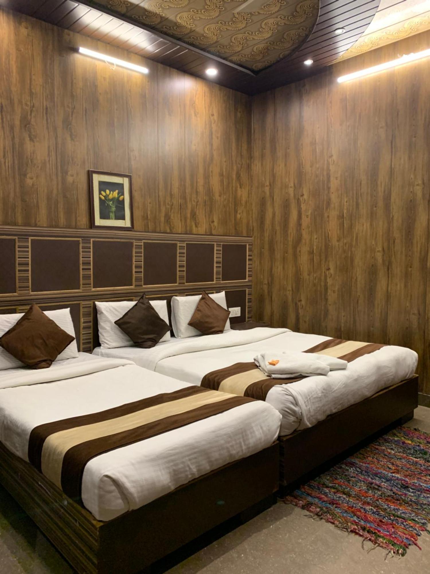 Hotel Pardesi הרידוואר מראה חיצוני תמונה