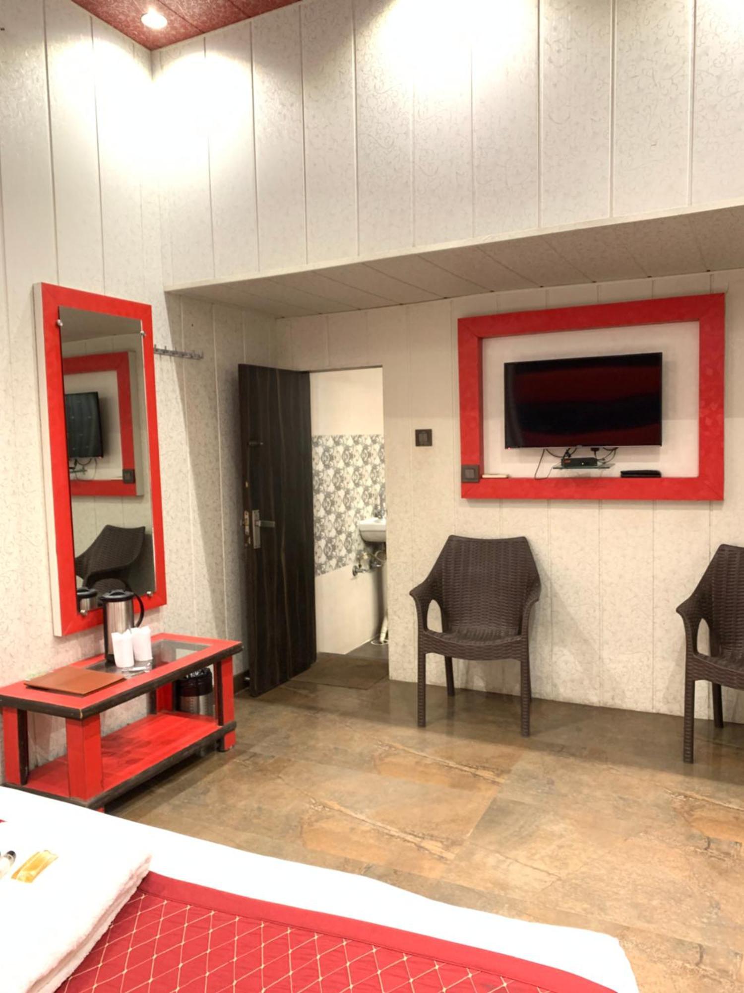 Hotel Pardesi הרידוואר מראה חיצוני תמונה