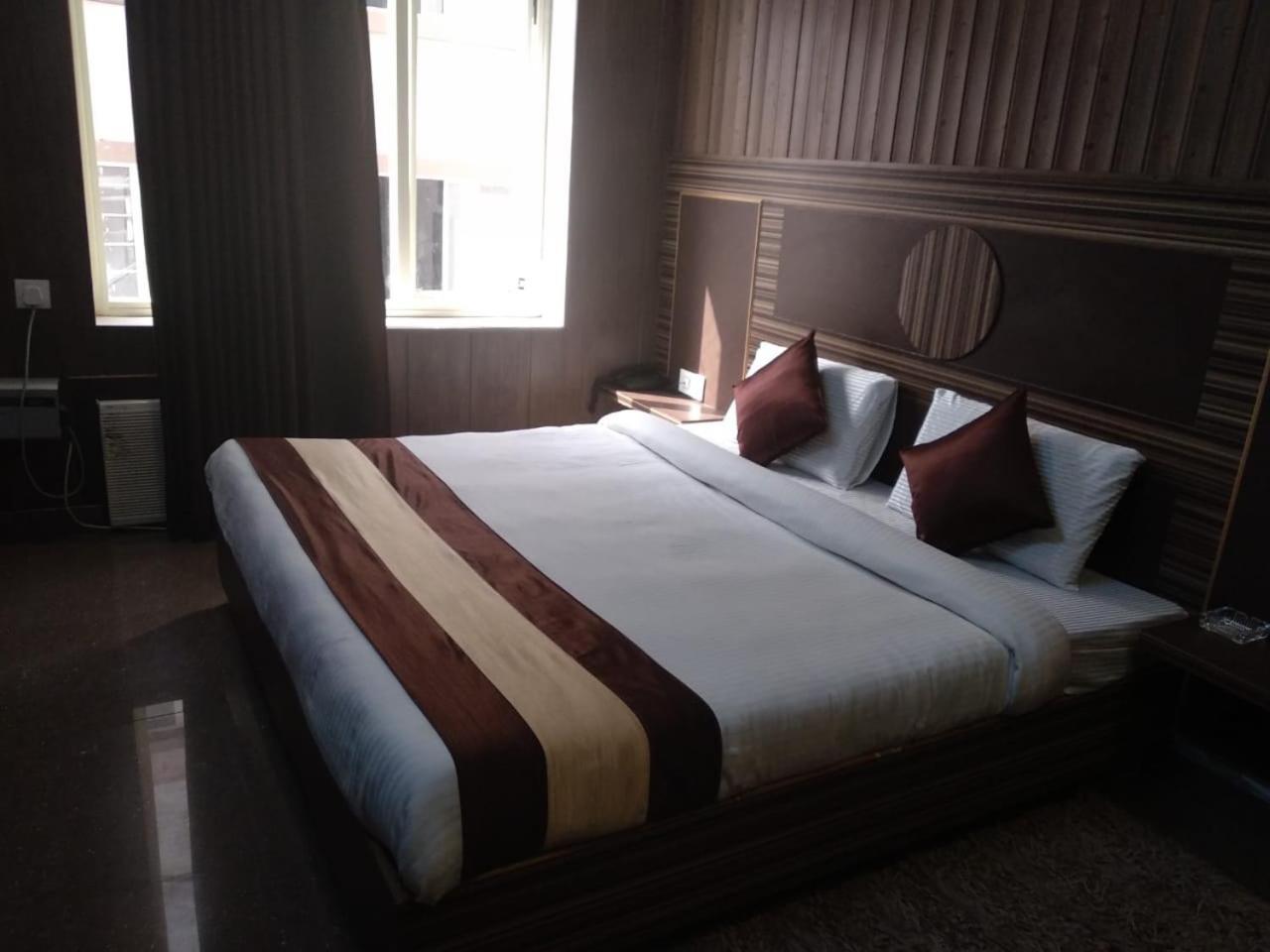 Hotel Pardesi הרידוואר מראה חיצוני תמונה