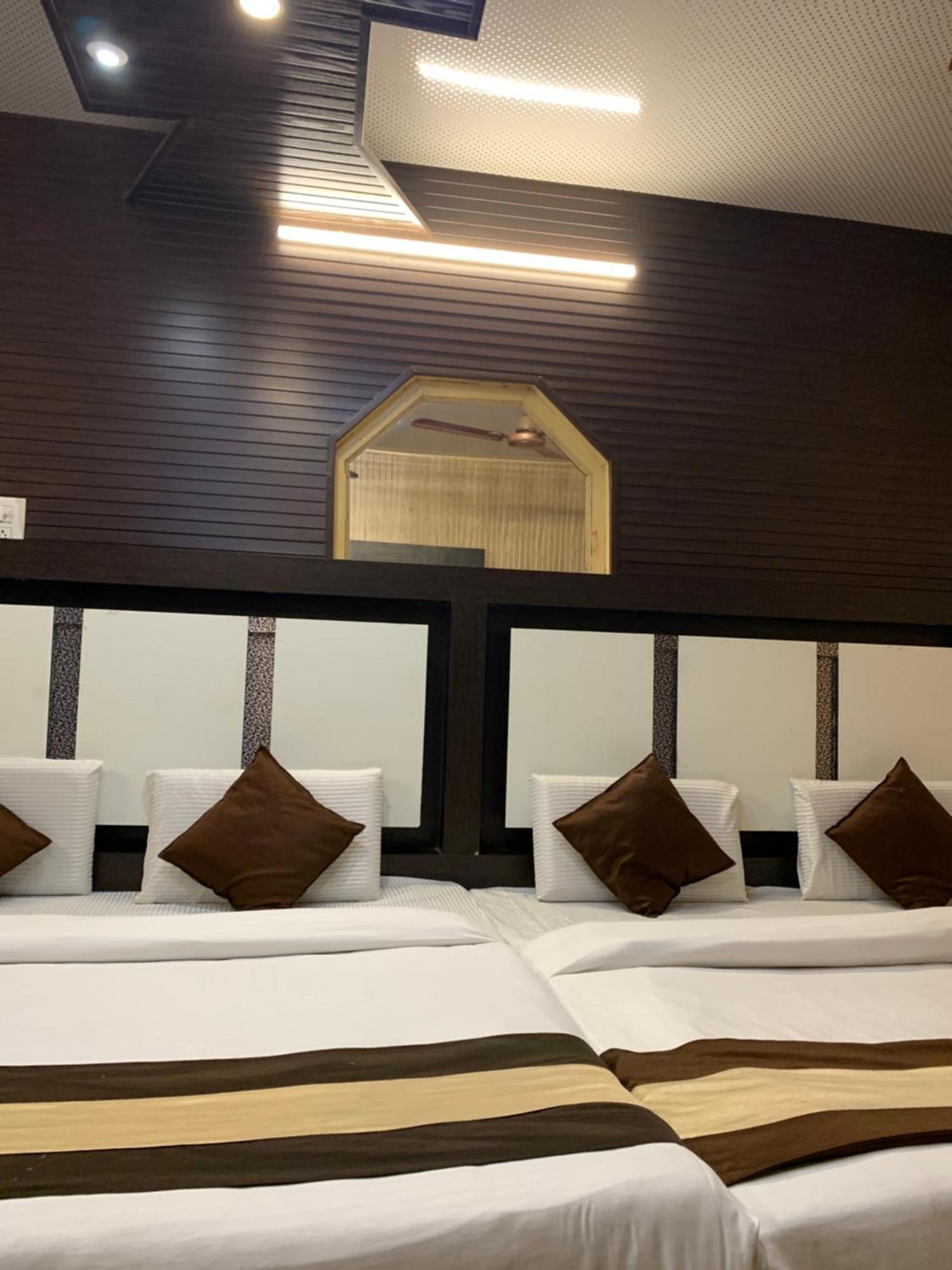 Hotel Pardesi הרידוואר מראה חיצוני תמונה