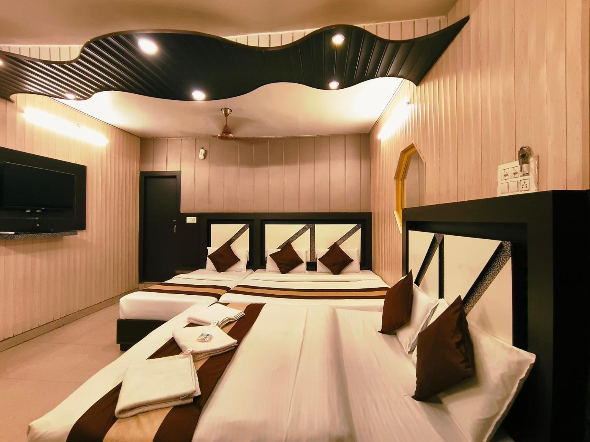 Hotel Pardesi הרידוואר מראה חיצוני תמונה